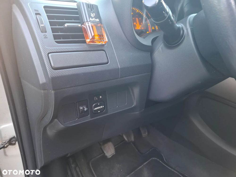 Toyota Auris - 12