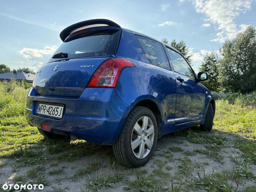 Suzuki Swift 1.3 DDiS Club - 3