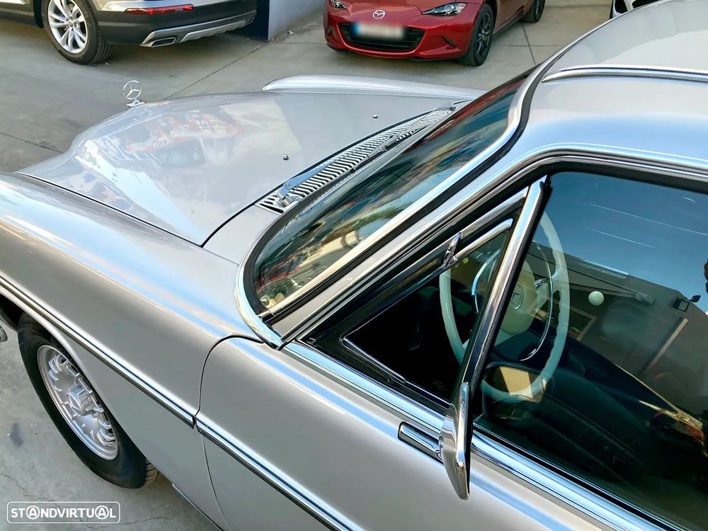 Mercedes-Benz 250 - 52