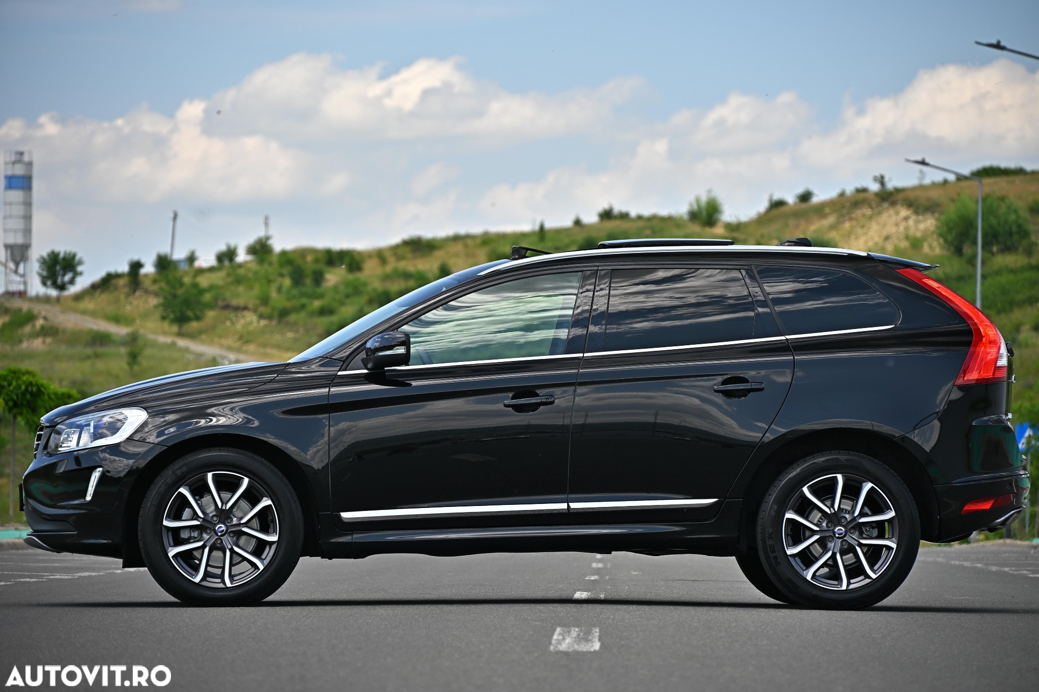 Volvo XC 60 D5 AWD Aut. Summum - 16