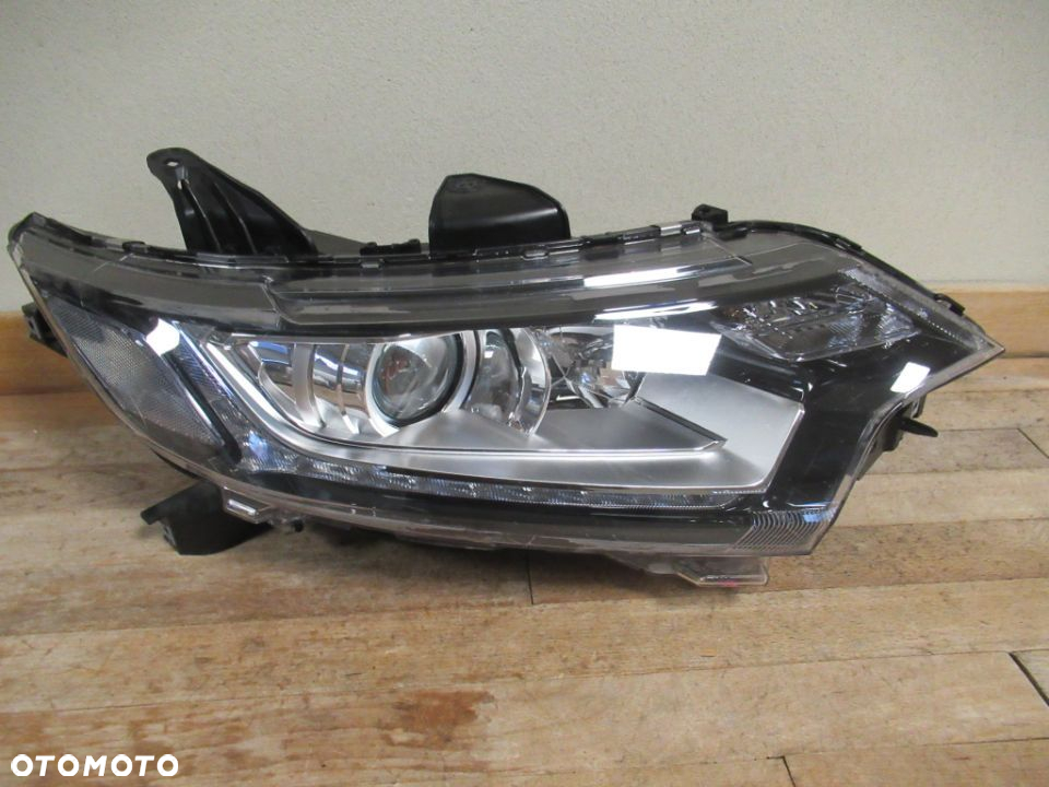 LAMPA PRZEDNIA PRZÓD PRAWA MITSUBISHI OUTLANDER III LIFT 2015- - 4