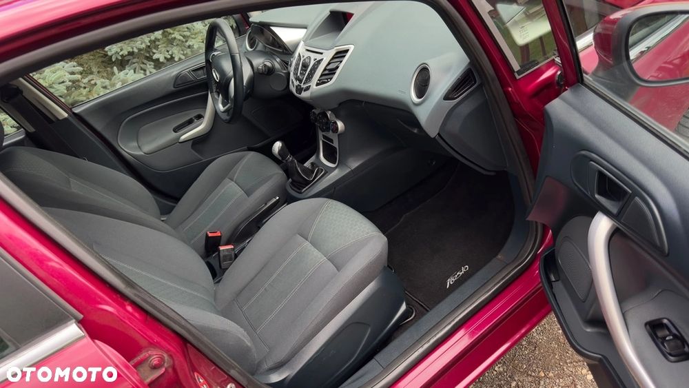 Ford Fiesta - 9