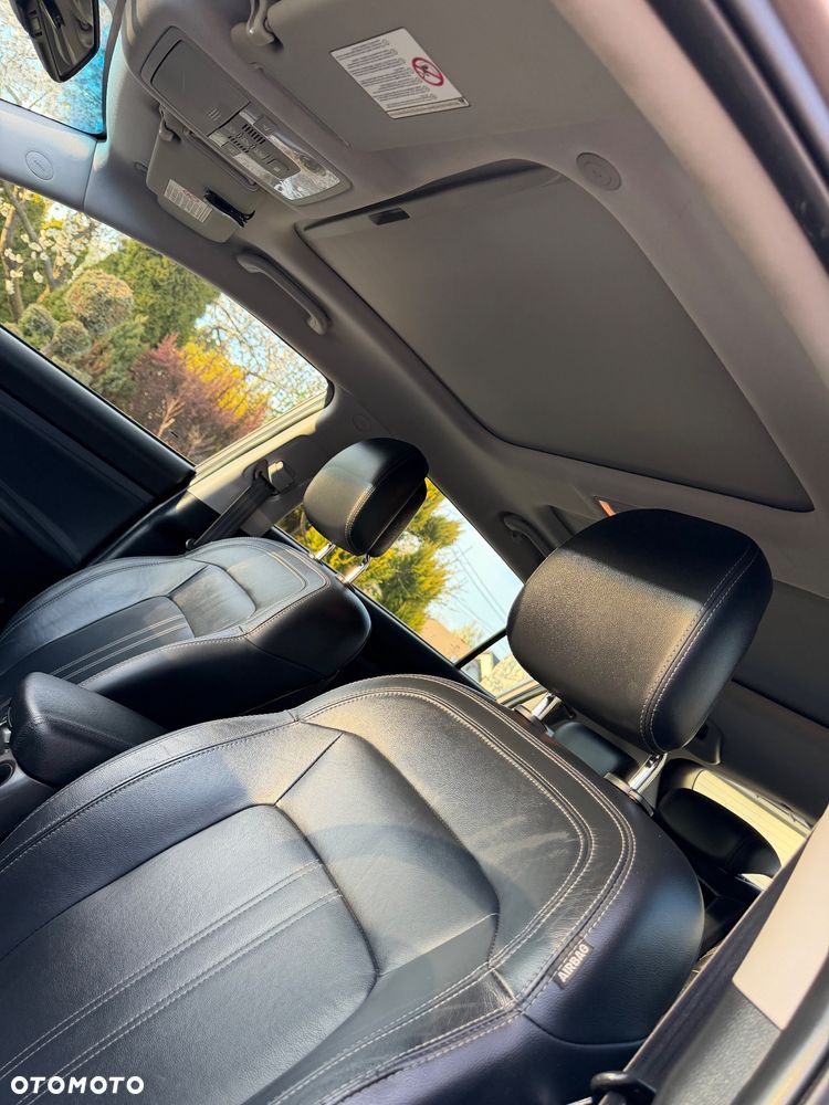 Kia Sportage ver-1-7-crdi-2wd-vision - 10