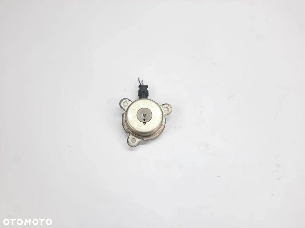 zawór elektromagnetyczny zamiany faz rozrządu Ford fiesta mk7 EcoBoost 1.0 - 4