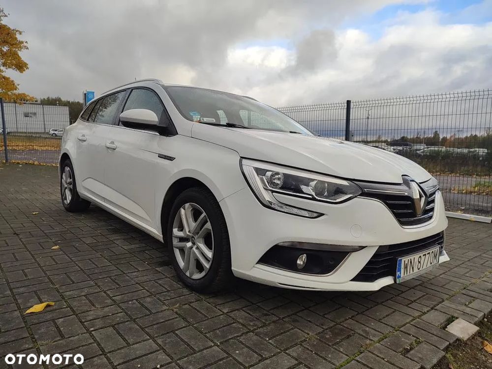 Renault Megane 1.5 Blue dCi Business - 9