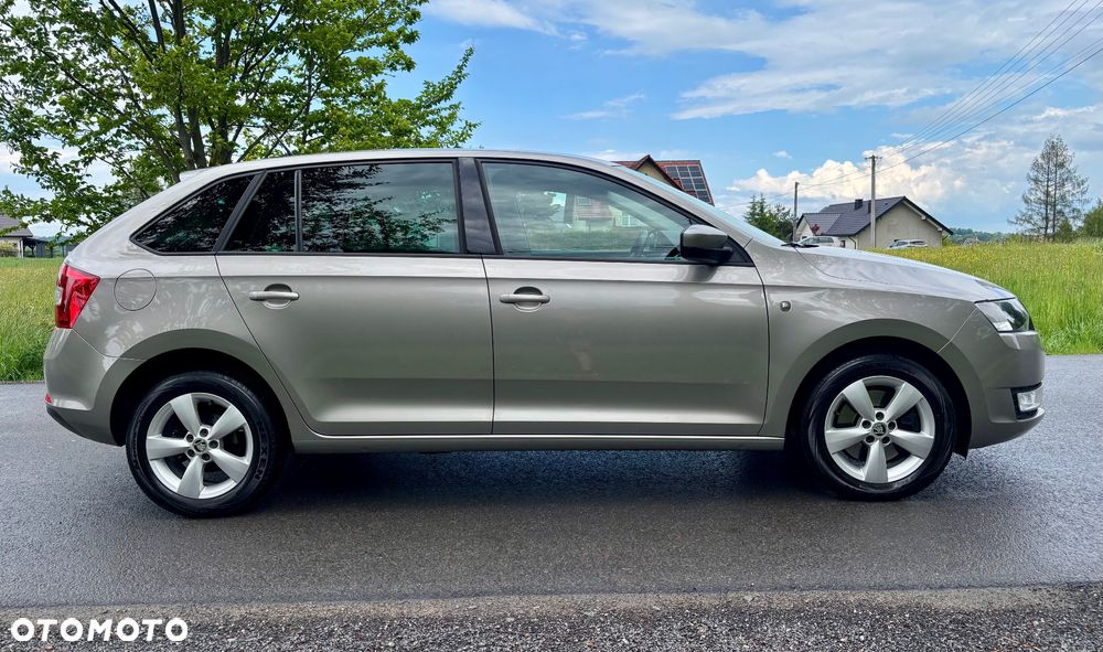 Skoda RAPID 1.2 TSI Ambition - 12