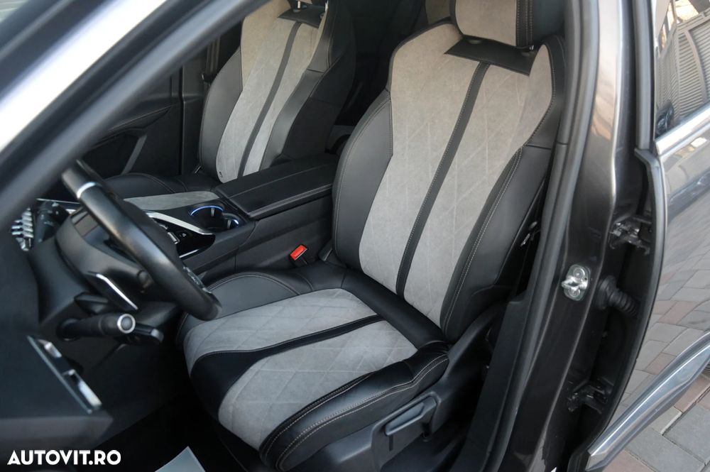 Peugeot 3008 PHEV EAT8 4X4 GT Pack - 22