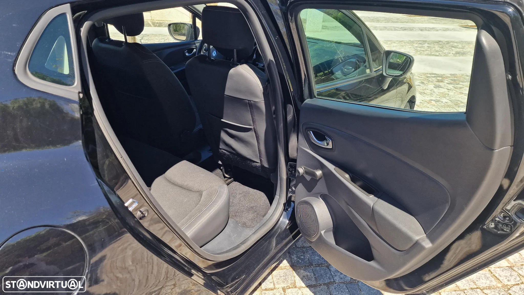 Renault Clio 1.5 dCi Zen - 13