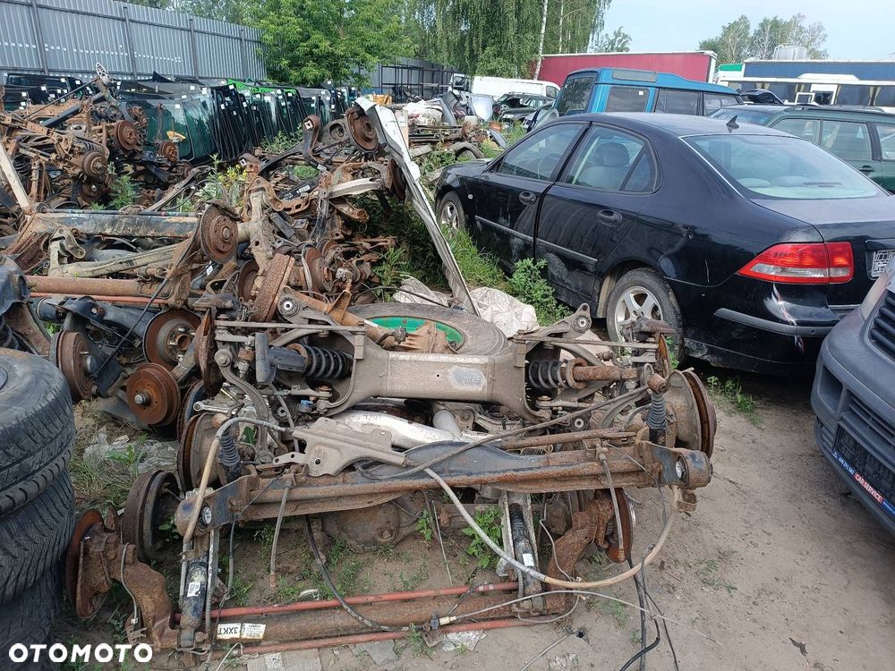 KOMPLETNE ZAWIESZENIE BELKA SANKI TYŁ WAHACZE HAMULCE PEUGEOT 407 I COUPE - 9