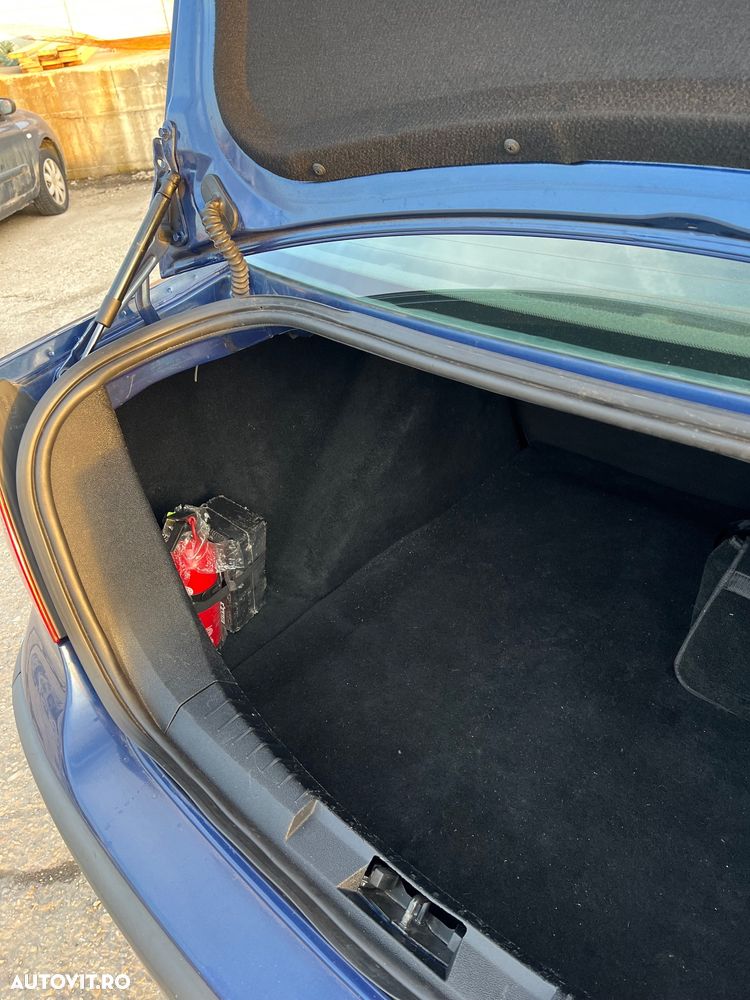 Ford Focus 1.8 TDCi Anniversary - 32