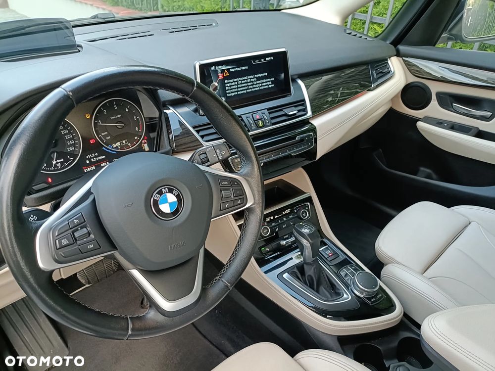 BMW Seria 2 218d Luxury Line sport - 13