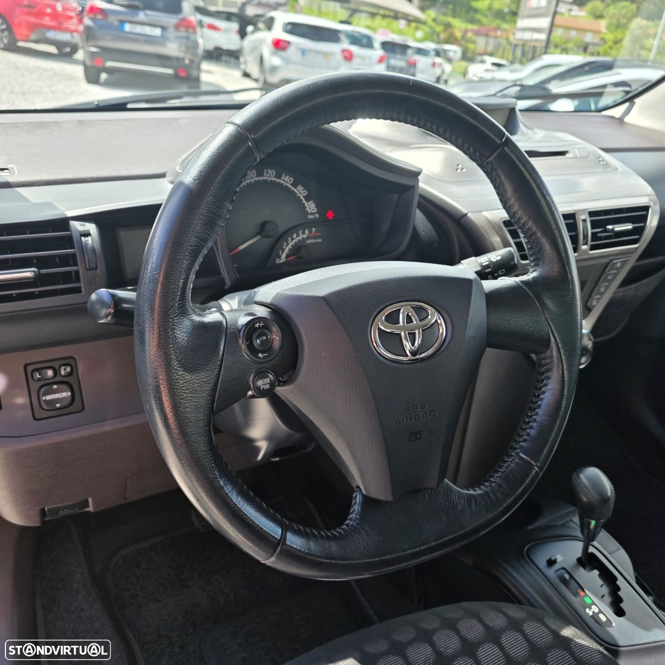Toyota iQ 1.0 VVT-i 2 MultiDrive - 18