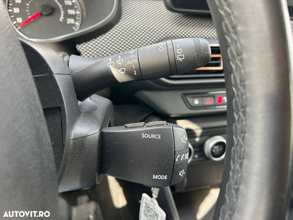 Dacia Sandero TCe 90 MT5 Expression - 13