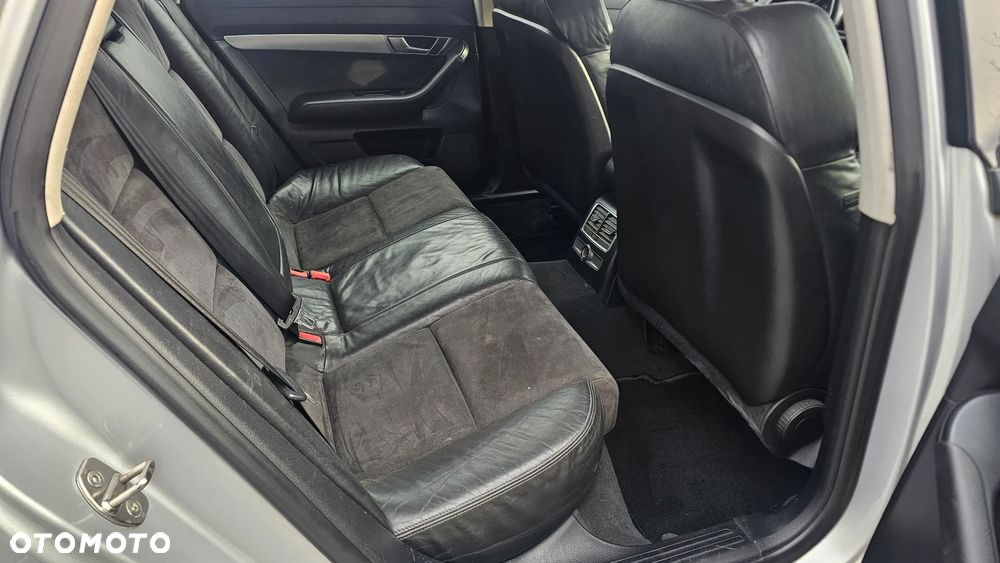 Audi A6 Limousine 2.4 - 15