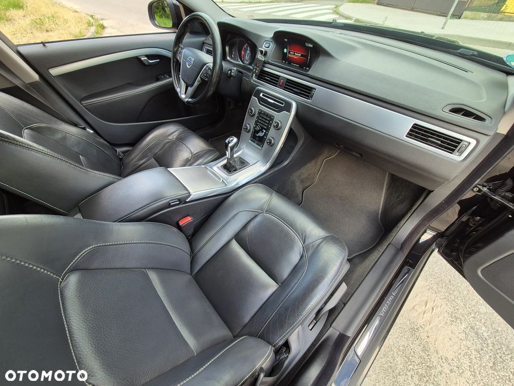 Volvo V70 D3 Summum - 26