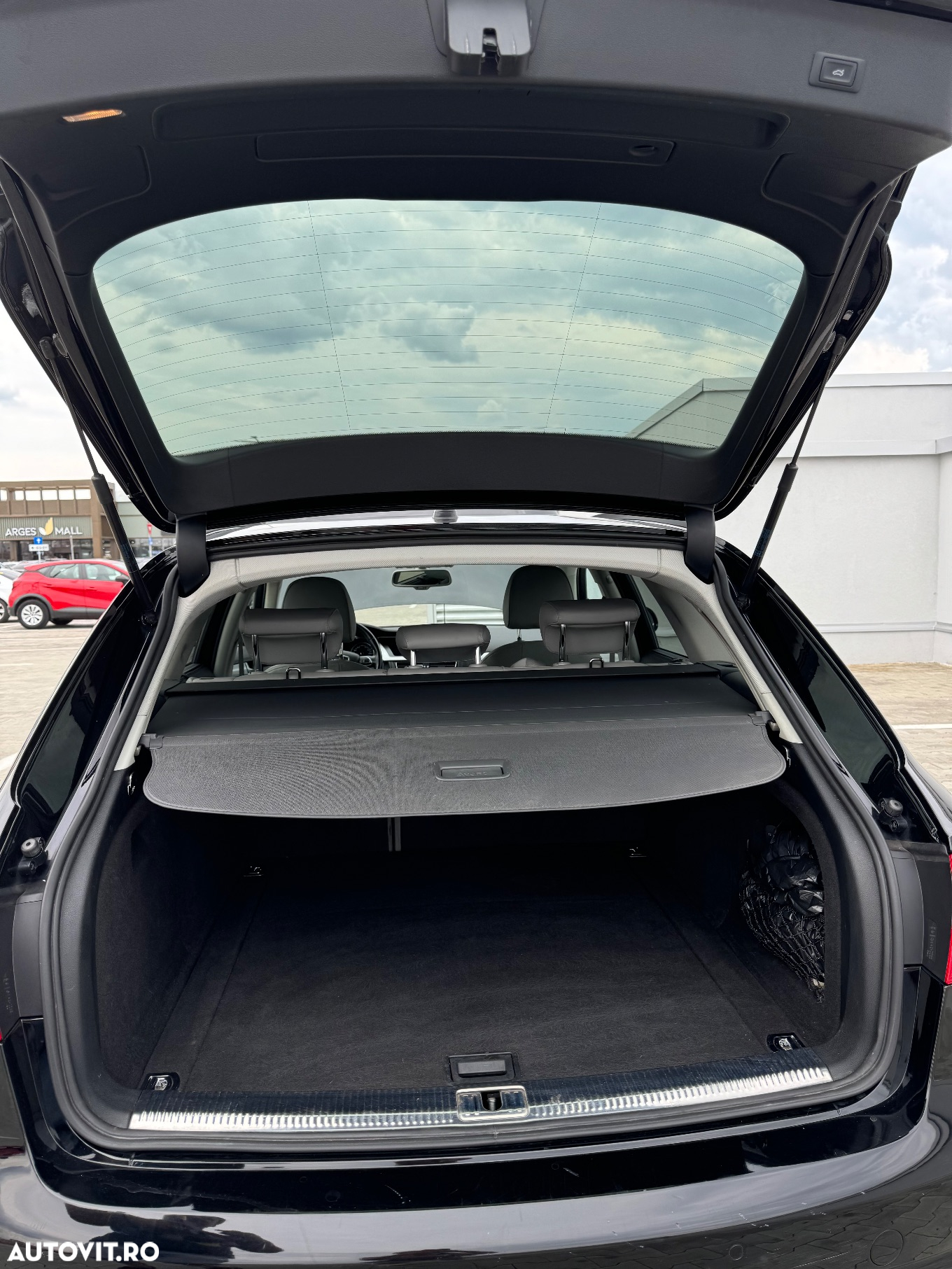 Audi A4 Avant 2.0 40 TDI quattro S tronic Advanced - 28
