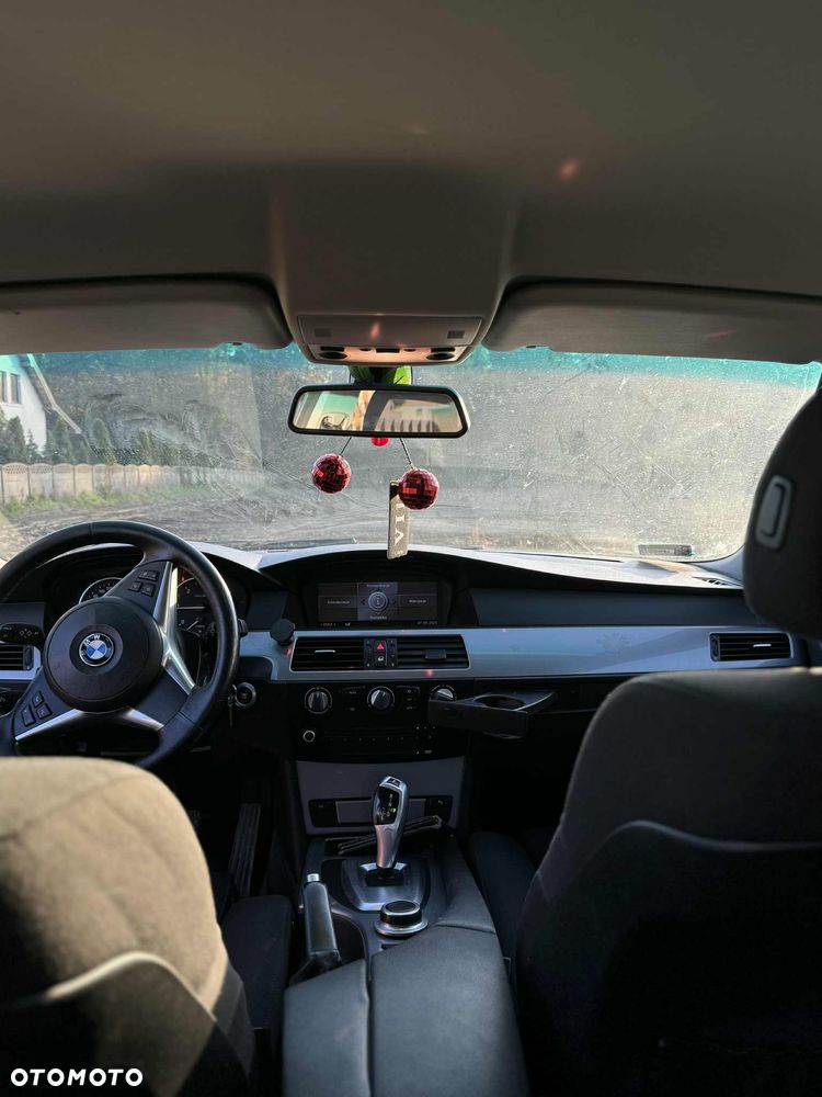 BMW Seria 5 520d Touring - 26