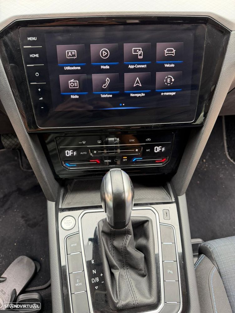 VW Passat Variant - 5