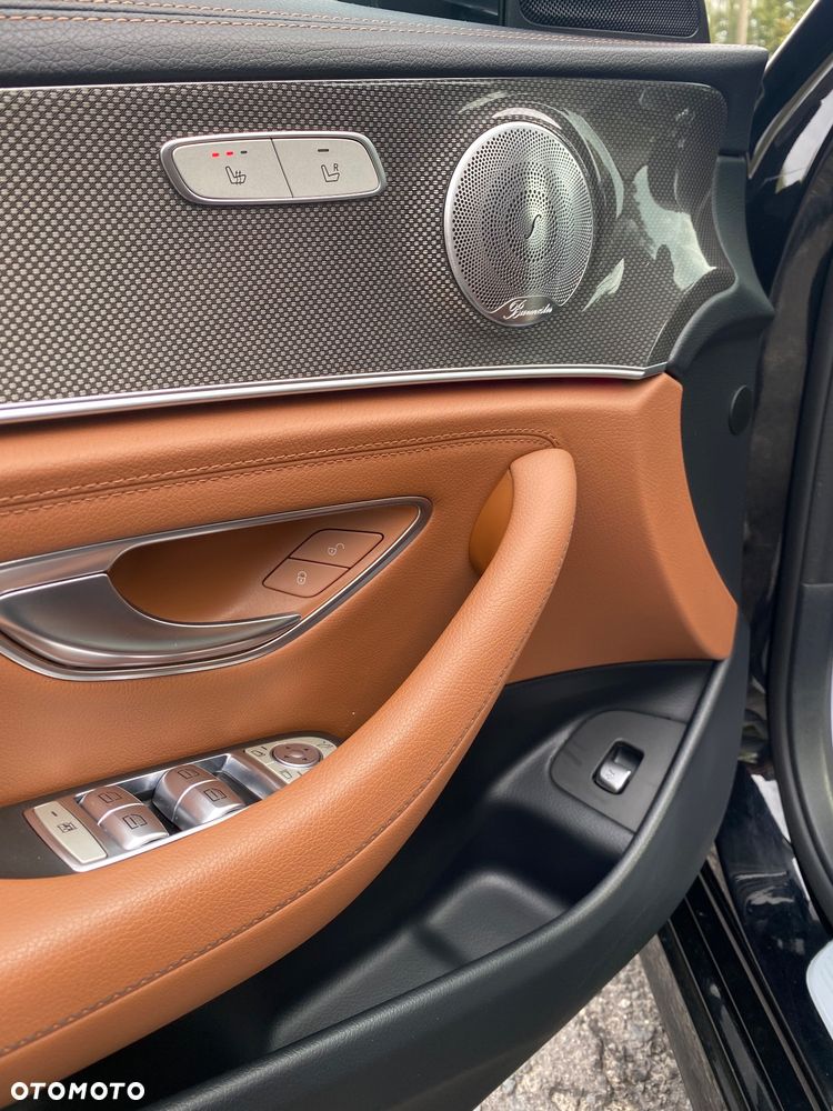 Mercedes-Benz Klasa E 220 d 9G-TRONIC - 11