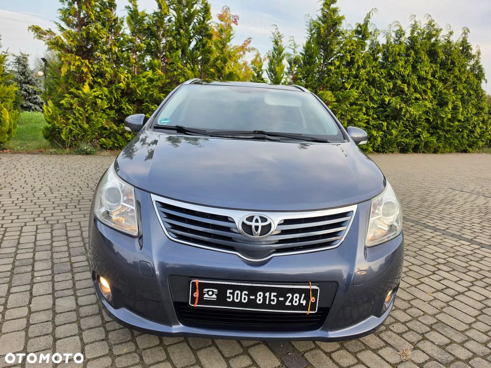 Toyota Avensis 2.0 Executive - 3