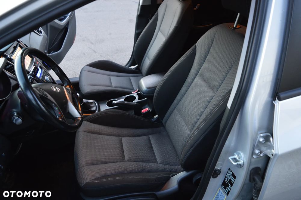 Hyundai i30 i30cw 1.6 CRDi Fifa World Cup Edition - 19