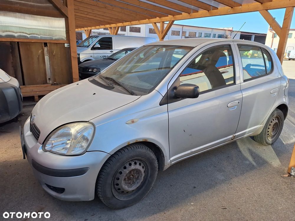 Toyota Yaris 1.0 Base - 3