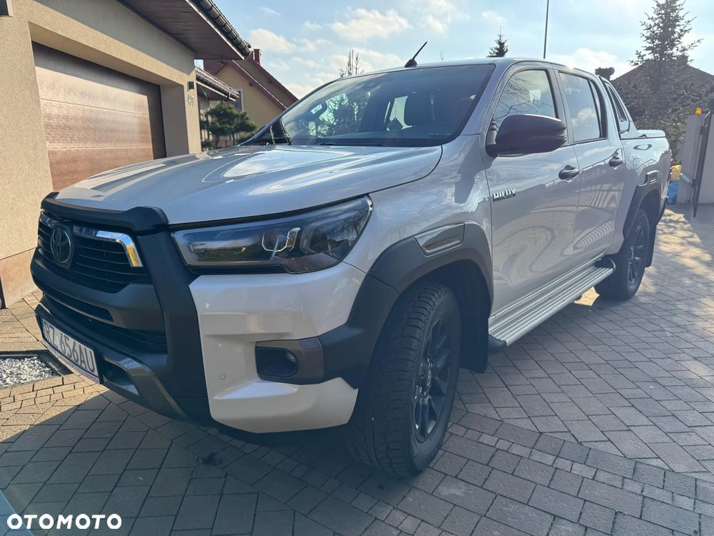 Toyota Hilux 2.8 D-4D Double Cab Invincible 4x4 - 1