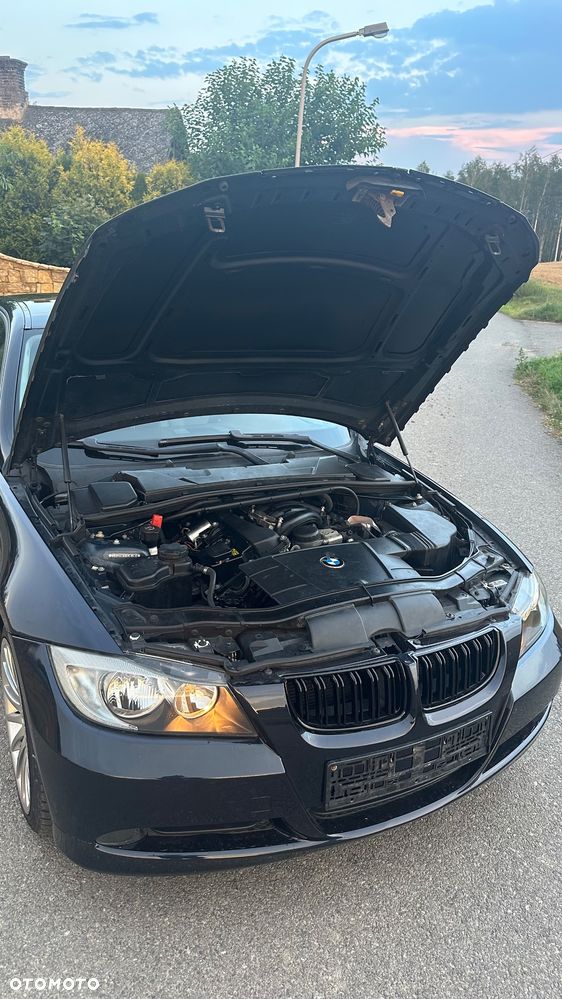 BMW Seria 3 320i - 11