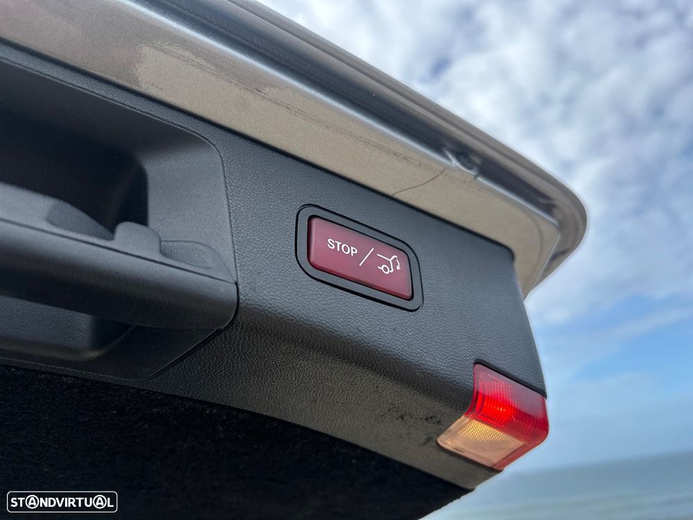Mercedes-Benz E 300 Bluetec Hybrid Avantgarde - 10