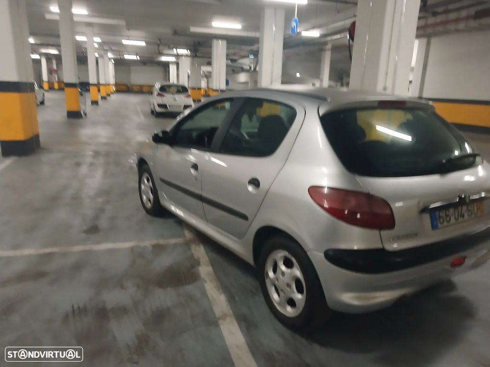 Peugeot 206 - 4
