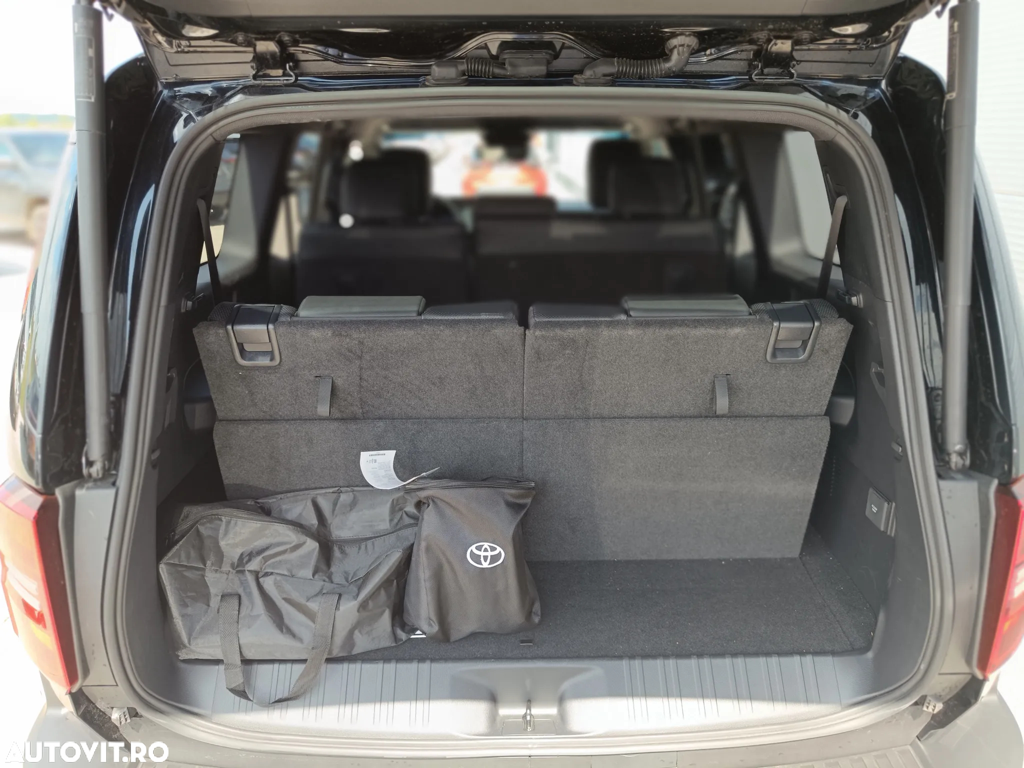 Toyota Land Cruiser 2.8l D-4D 204 CP A/T 7 locuri Executive - 15