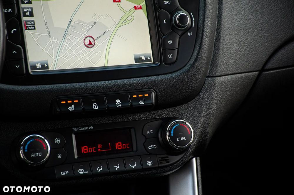 Kia Ceed 1.6 CRDi 136 ISG Platinum Edition - 27