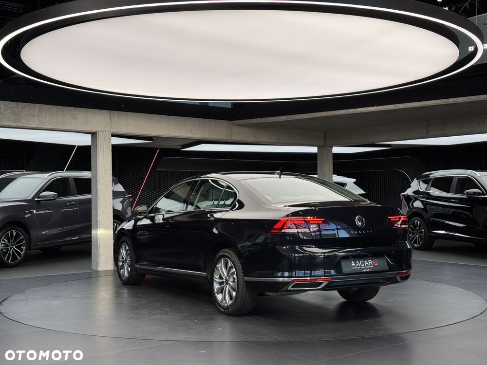 Volkswagen Passat 2.0 TSI Elegance DSG - 4