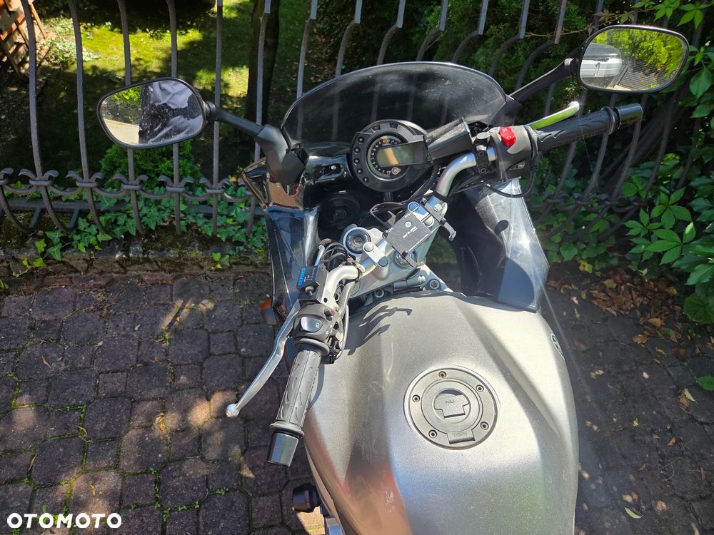 Yamaha FZ6 - 10