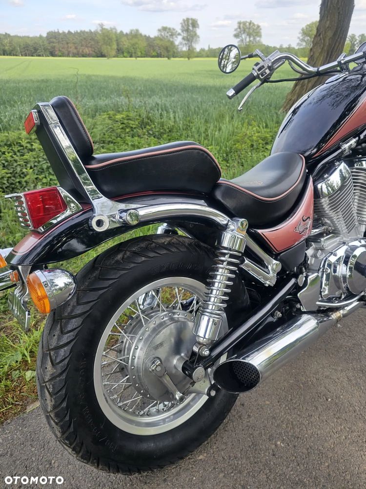 Suzuki Intruder - 14