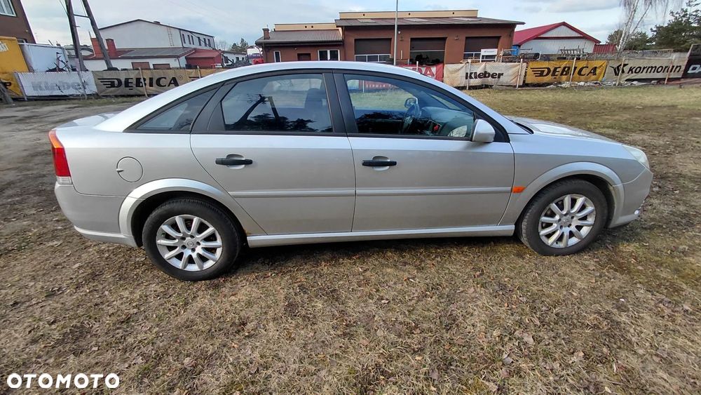 Opel Vectra 1.9 CDTI Essentia - 15