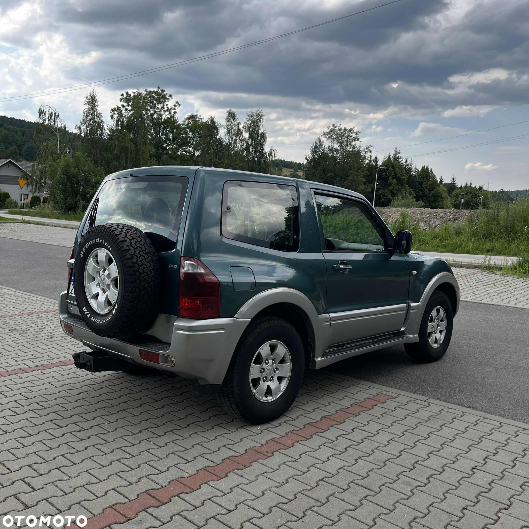 Mitsubishi Pajero - 7