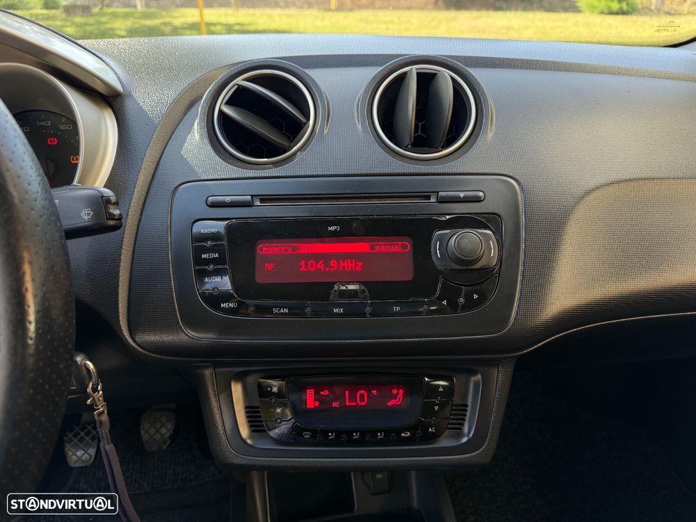 SEAT Ibiza 1.9 TDI Sport DPF - 16