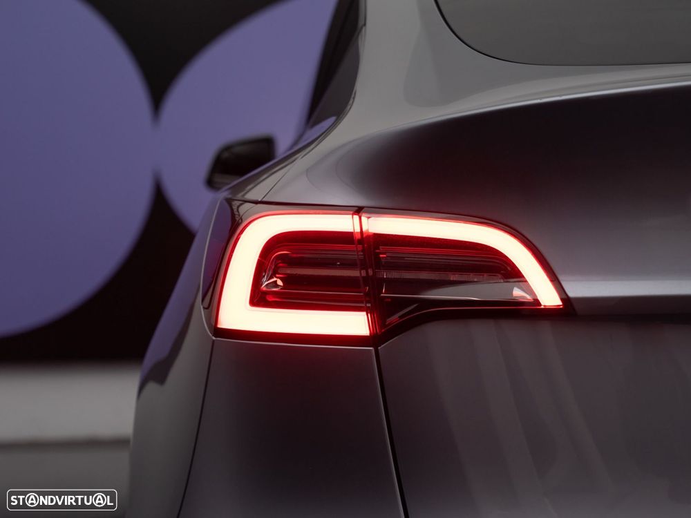 Tesla Model Y Long Range Tração Integral - 36