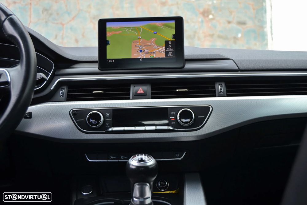 Audi A4 2.0 TDI Design - 15