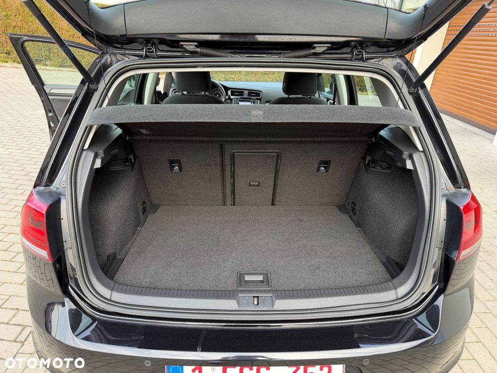 Volkswagen Golf 1.6 TDI DPF Highline - 18