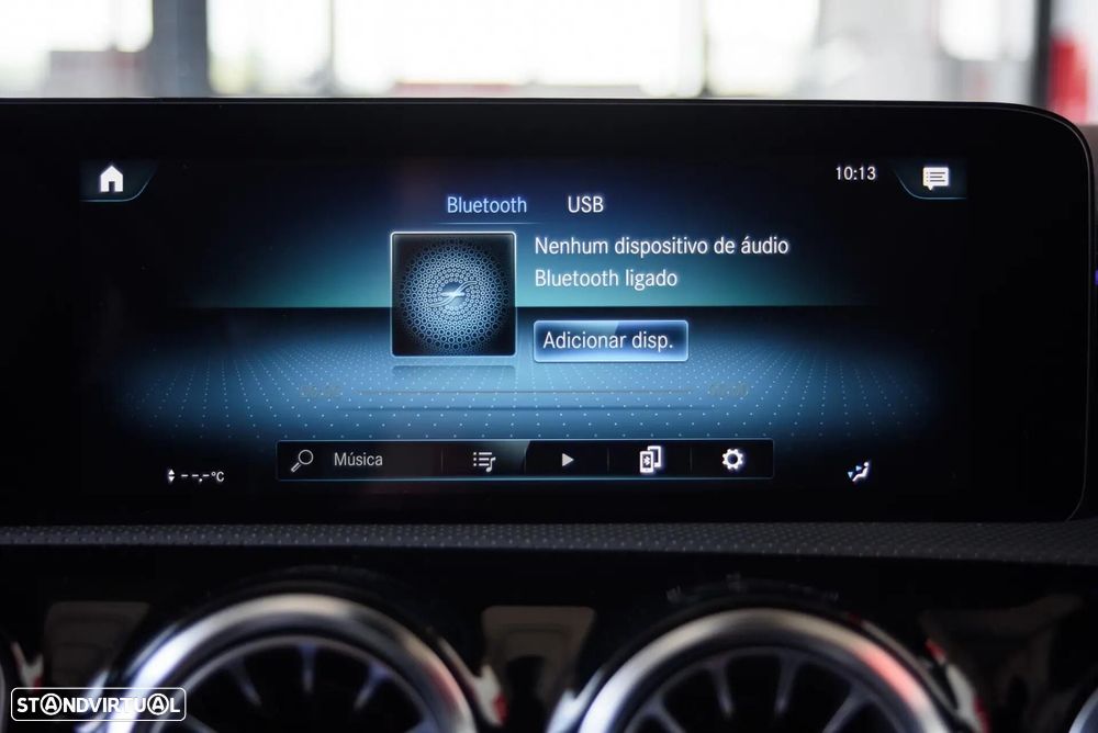 Mercedes-Benz A 180 d AMG Line - 36