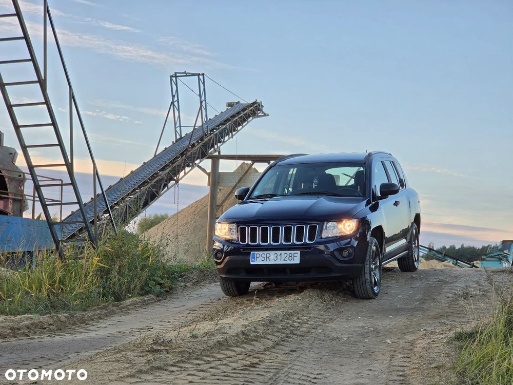 Jeep Compass - 25