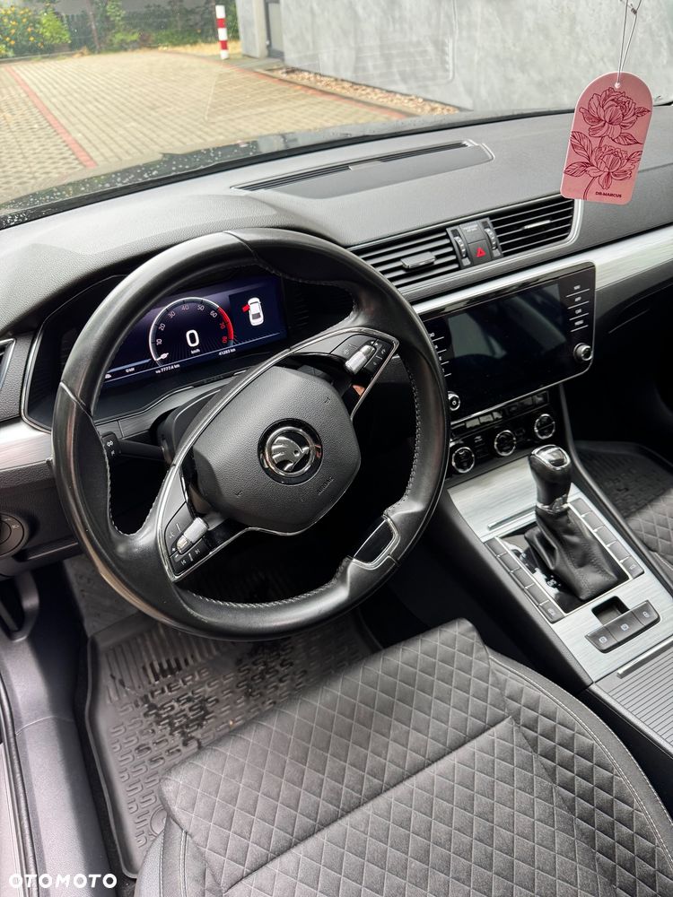 Skoda Superb 1.5 TSI Ambition DSG - 6