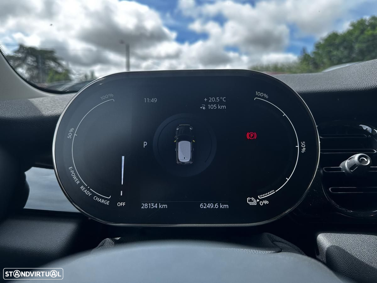 MINI 3 Portas Cooper SE Essential - 17