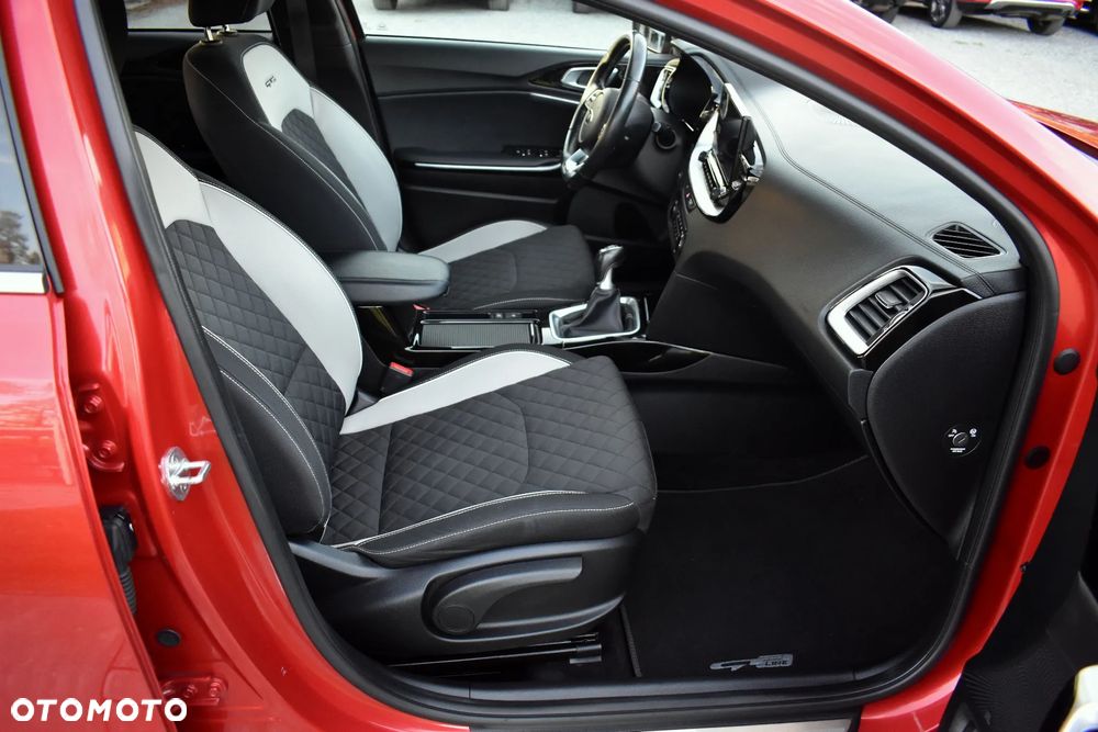 Kia ProCeed 1.6 CRDi 136 ISG GT Line - 35