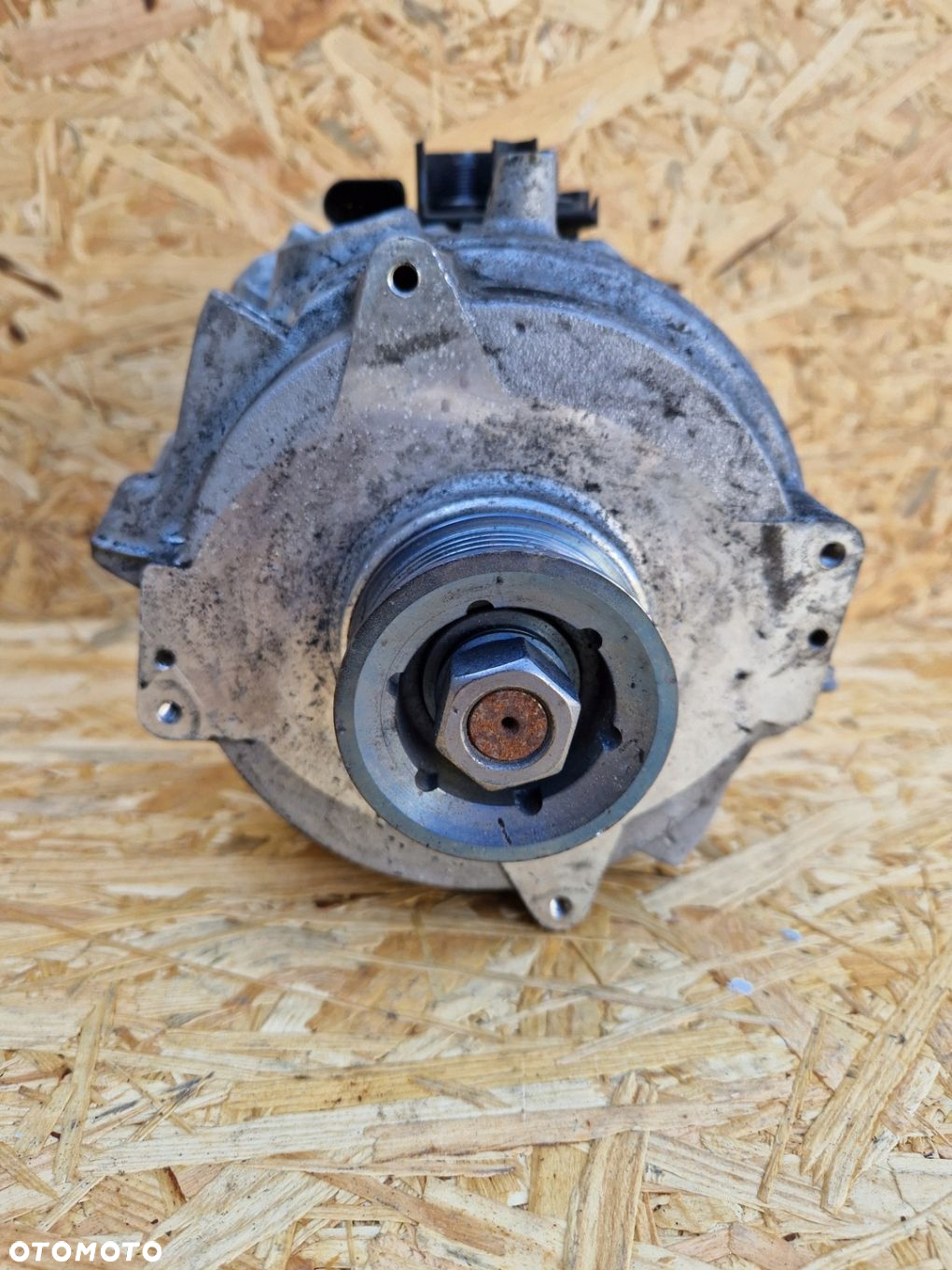 ALTERNATOR ROZRUSZNIK AUDI A6 A7 A8 Q8 Q7 4M - 5