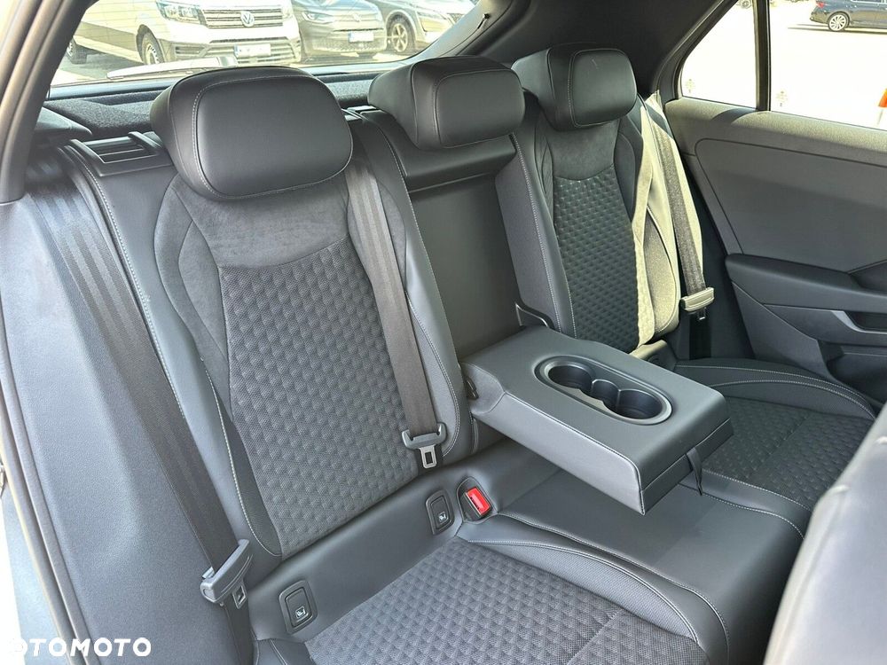 Volkswagen T-Roc 1.5 eTSI R-Line DSG - 18