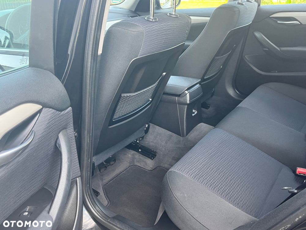 BMW X1 sDrive18d - 18