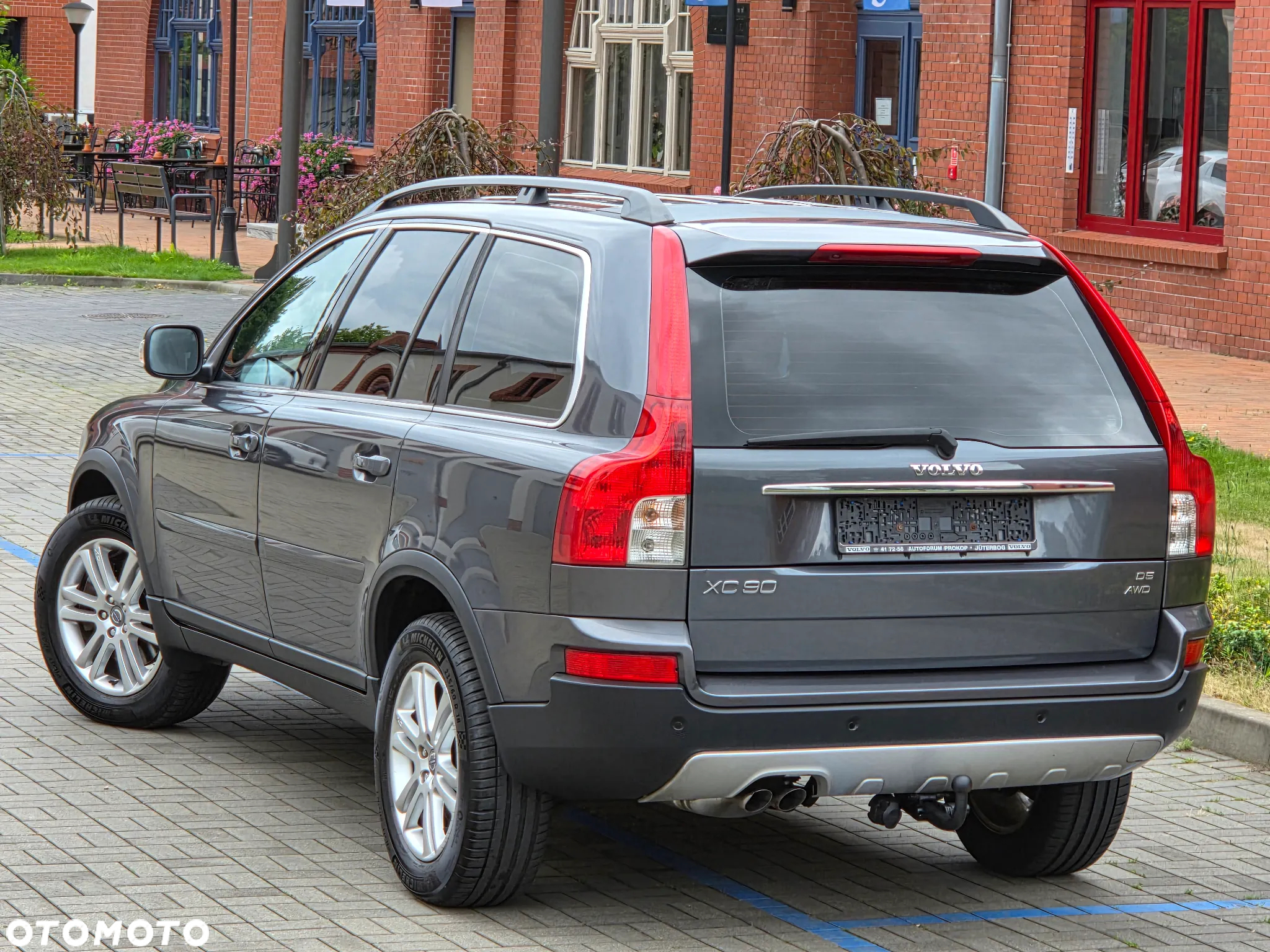 Volvo XC 90 D5 Momentum - 12